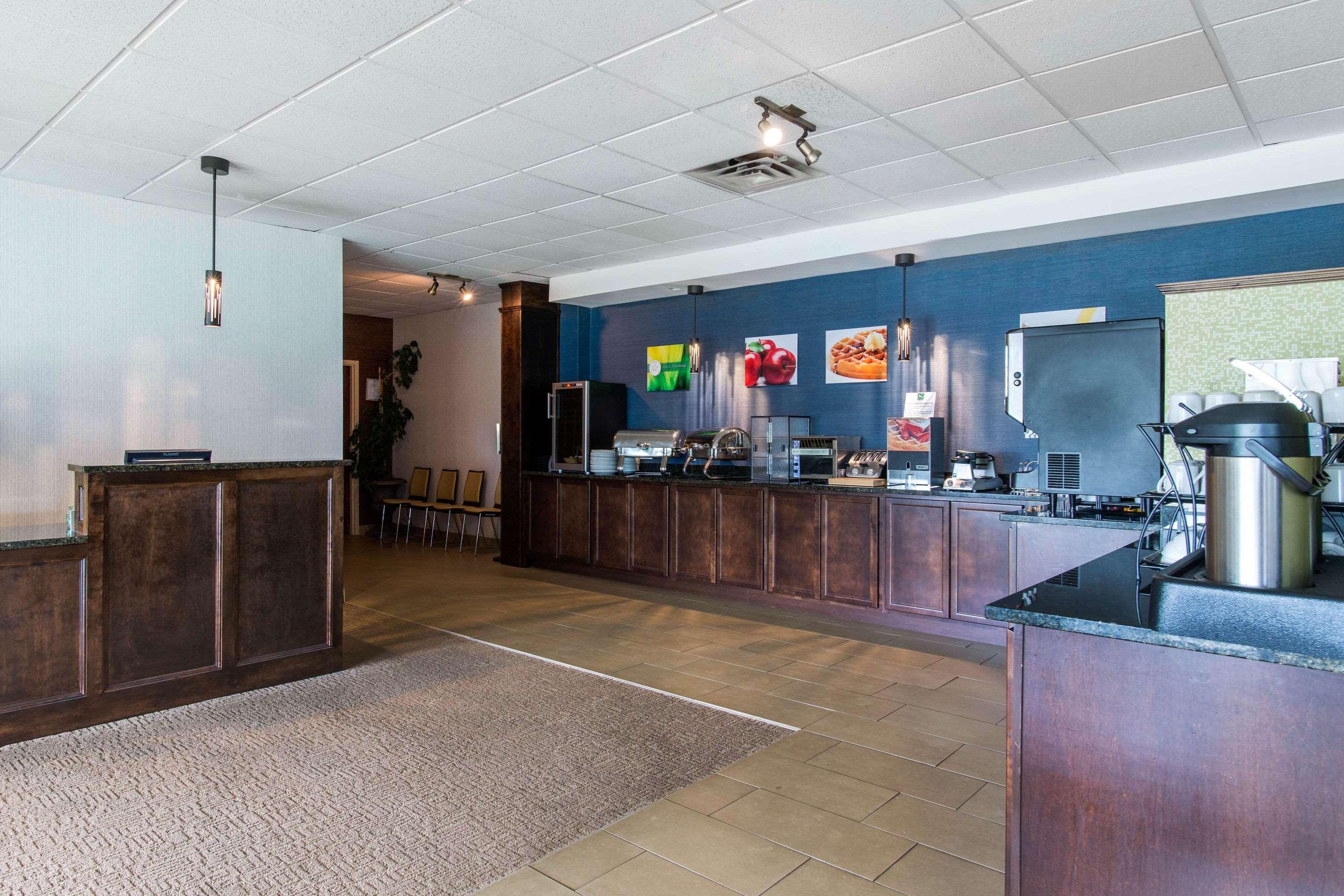 Quality Hotel & Suites Gander Bagian luar foto